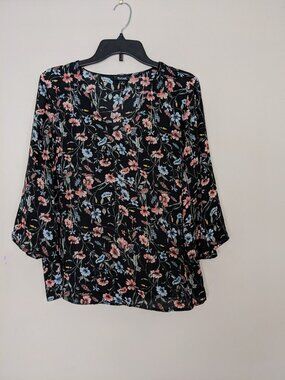 A New Approach (A.N.A.) Flutter Sleeve Floral Top Sz L